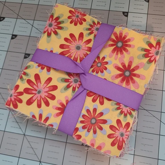 Floral Fabric Charm Pack Bundle - Picture 2 of 8